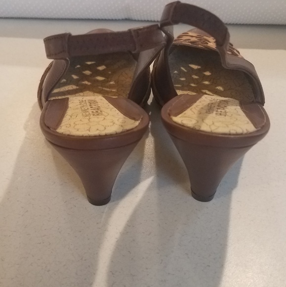 Kenneth Cole sling back size 8 M - Picture 5 of 7